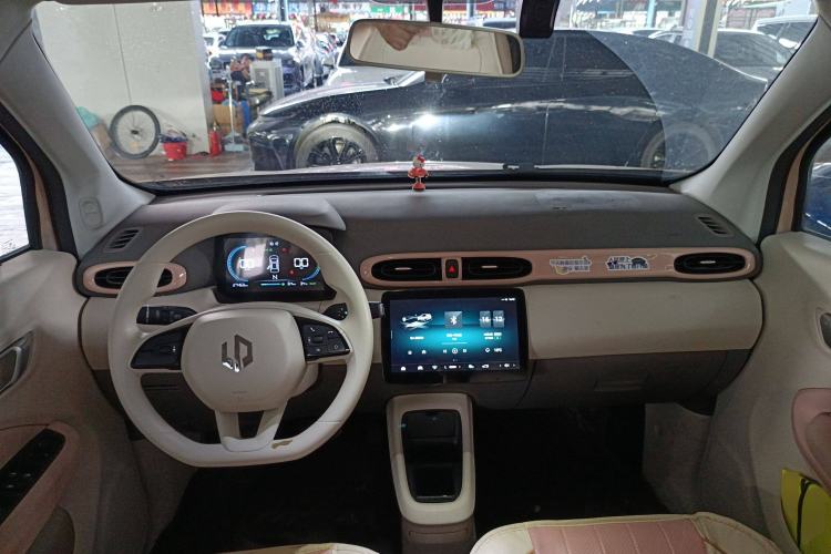 Used Leapmotor T03 2023 310 Lite Edition Center Console