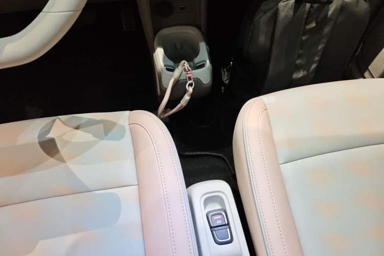 Used Leapmotor T03 2023 403 Lite Edition Gear Lever