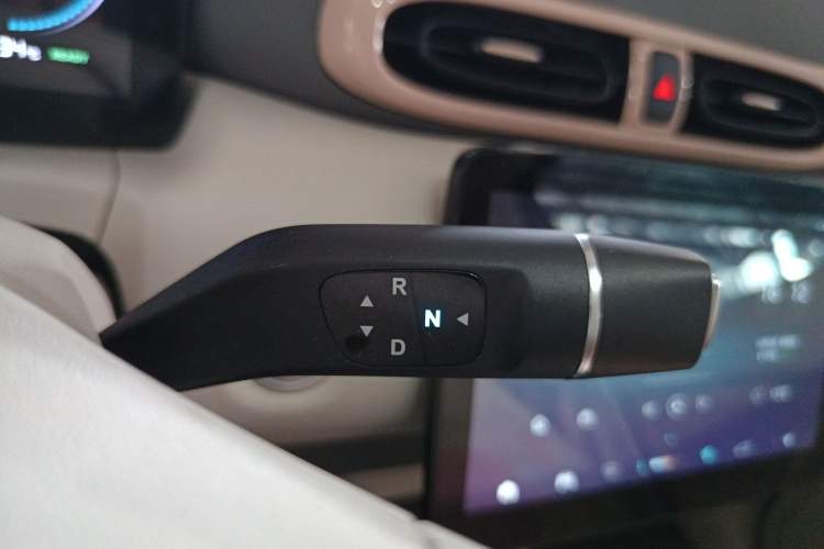 Used Leapmotor T03 2023 310 Lite Edition Gear Lever