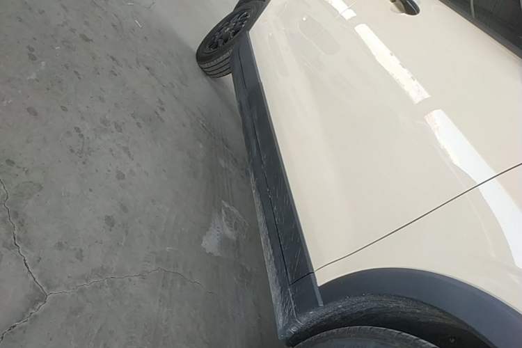 Used Leapmotor T03 2023 403 Lite Edition Right Side Sill