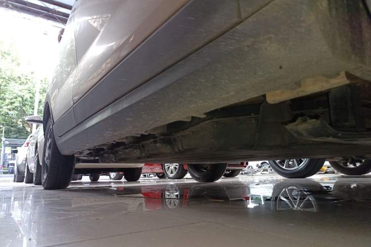 Used Leapmotor T03 2023 310 Lite Edition Right Side Sill