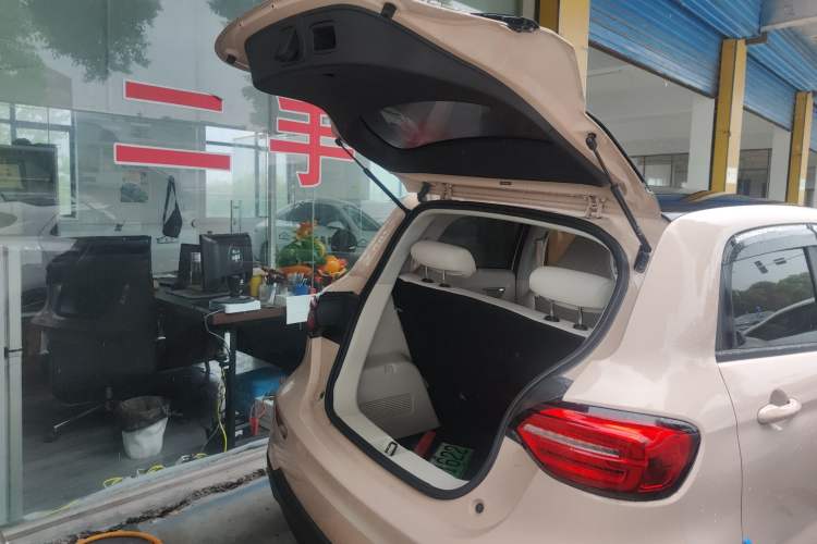 Used Leapmotor T03 2023 200 Lite Edition Trunk
