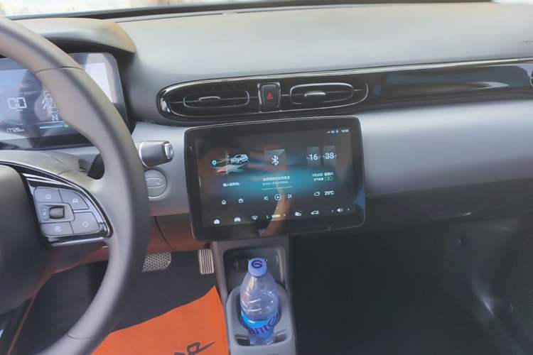 Used Leapmotor T03 2024 200 Lite Edition Audio And AC Panel