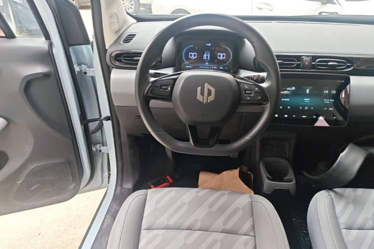 Used Leapmotor T03 2024 310 Comfort Edition Audio And AC Panel