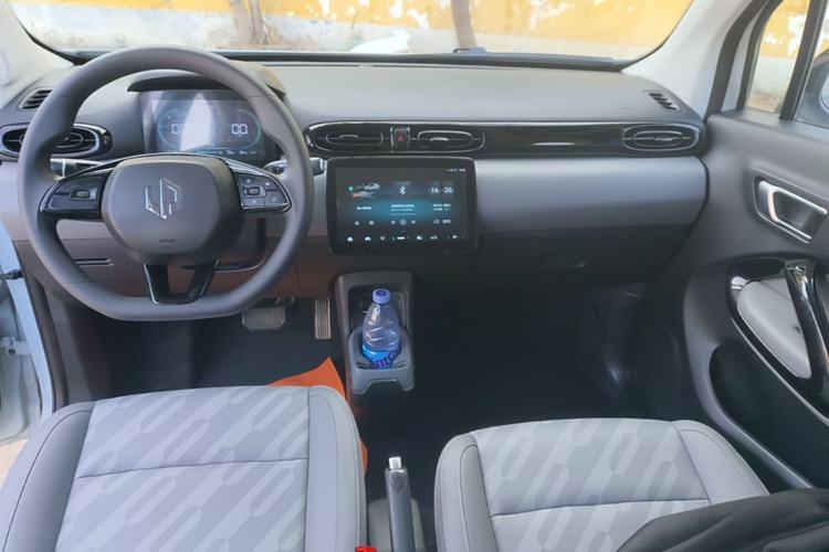 Used Leapmotor T03 2024 200 Lite Edition Center Console