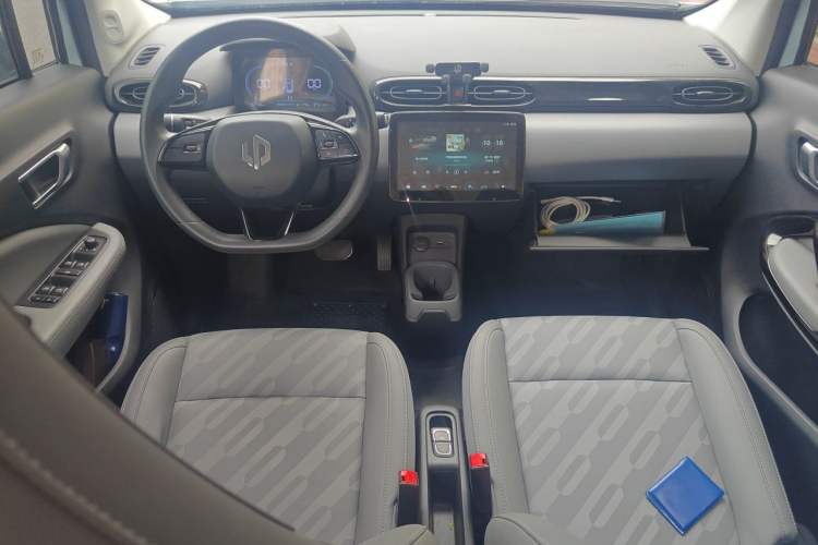 Used Leapmotor T03 2024 310 Comfort Edition Center Console