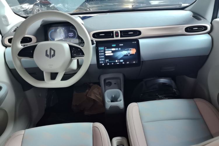 Used Leapmotor T03 2024 310 Comfort Edition Center Console