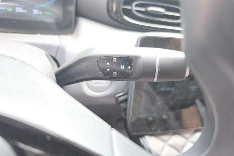 Used Leapmotor T03 2024 403 Comfort Edition Gear Lever