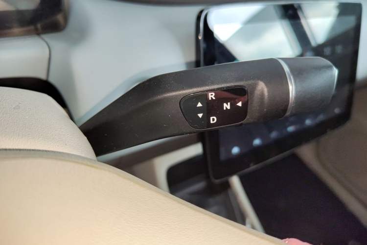 Used Leapmotor T03 2024 310 Comfort Edition Gear Lever