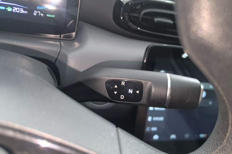 Used Leapmotor T03 2024 310 Comfort Edition Gear Lever