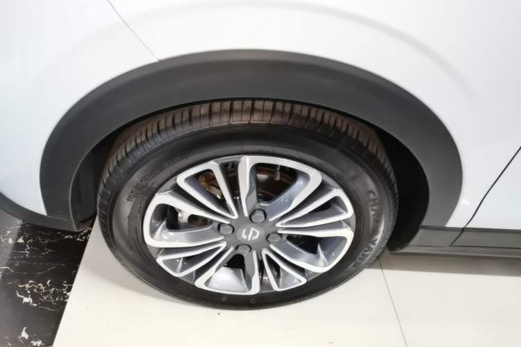 Used Leapmotor T03 2024 310 Comfort Edition Left Front Wheel Hub