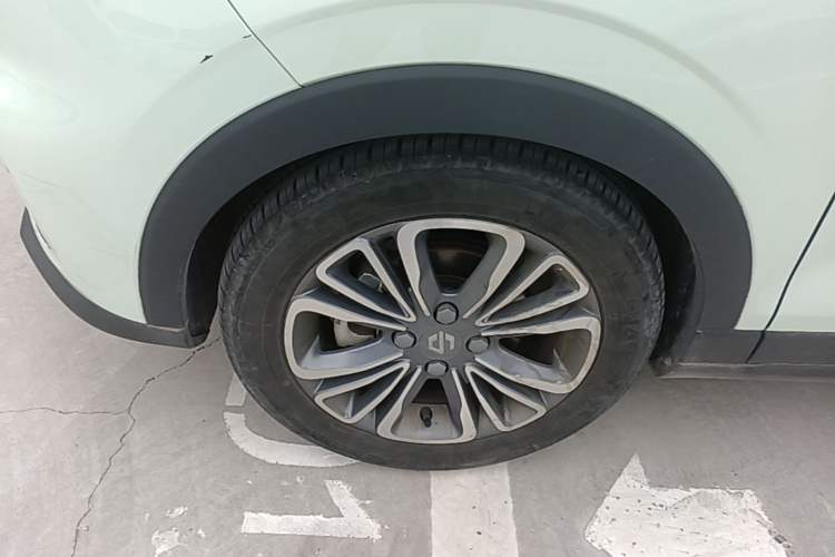 Used Leapmotor T03 2024 403 Comfort Edition Left Front Wheel Hub