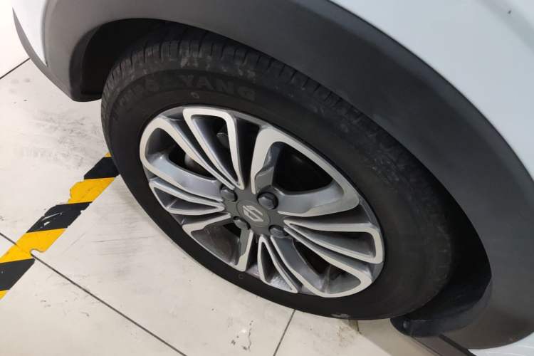 Used Leapmotor T03 2024 403 Comfort Edition Left Front Wheel Hub