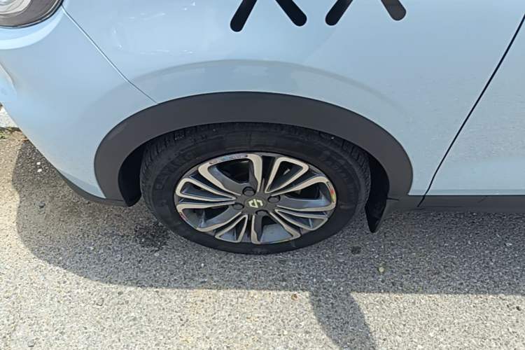 Used Leapmotor T03 2024 310 Comfort Edition Left Front Wheel Hub