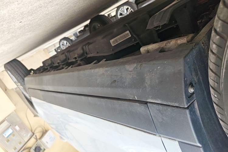 Used Leapmotor T03 2024 310 Comfort Edition Left Side Sill