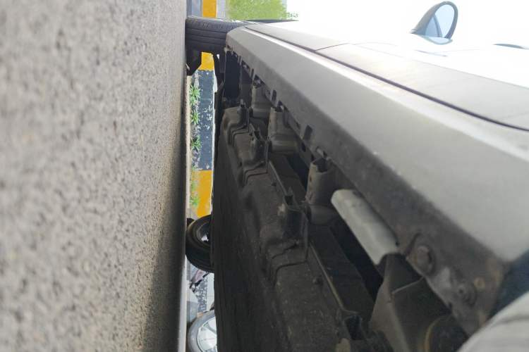 Used Leapmotor T03 2024 310 Comfort Edition Left Side Sill