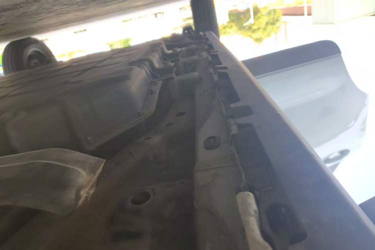 Used Leapmotor T03 2024 200 Lite Edition Right Side Sill