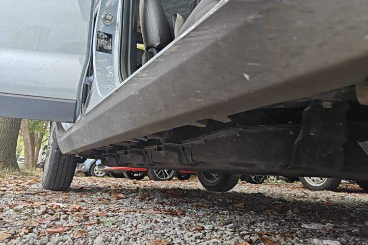 Used Leapmotor T03 2024 310 Comfort Edition Right Side Sill
