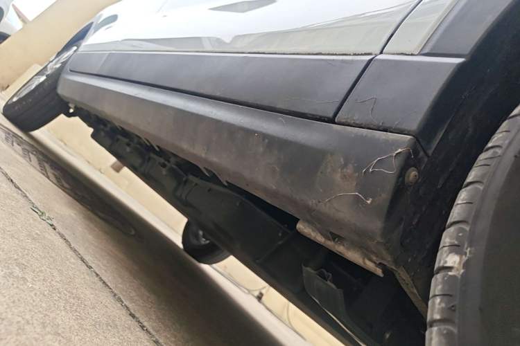 Used Leapmotor T03 2024 310 Comfort Edition Right Side Sill