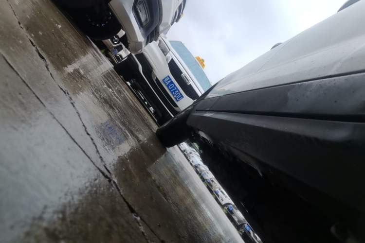 Used Leapmotor T03 2024 403 Comfort Edition Right Side Sill