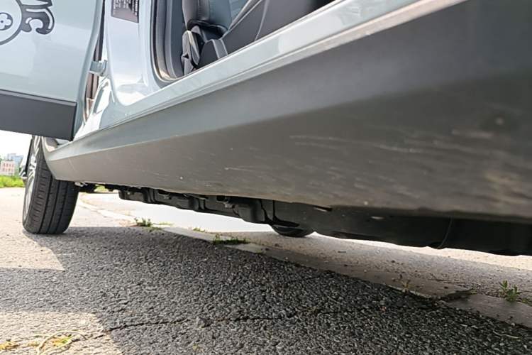 Used Leapmotor T03 2024 310 Comfort Edition Right Side Sill