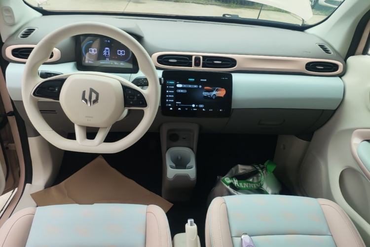 Used Leapmotor T03 2024 200 Lite Edition Center Console
