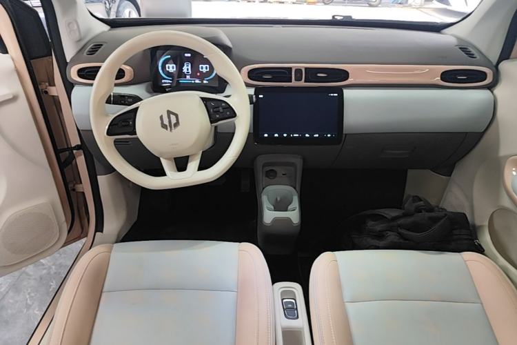 Used Leapmotor T03 2024 310 Comfort Edition Center Console