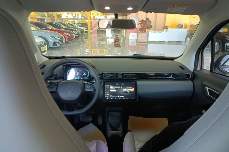 Used Leapmotor T03 2024 403 Comfort Edition Center Console