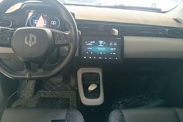Used Leapmotor T03 2024 200 Lite Edition Audio And AC Panel