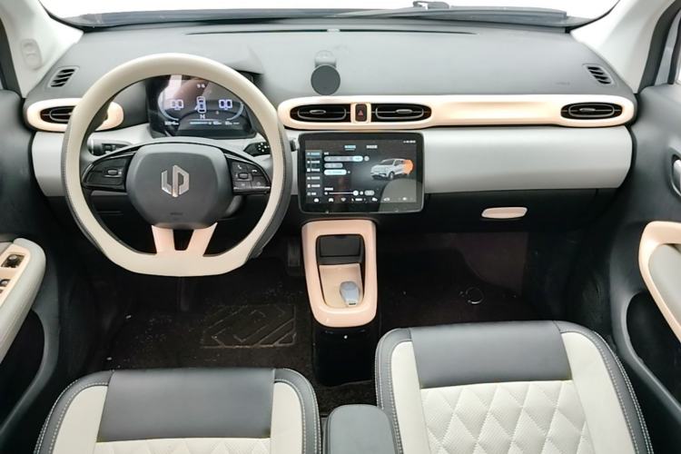 Used Leapmotor T03 2024 310 Comfort Edition Center Console