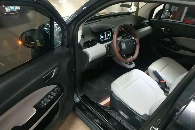 Used Leapmotor T03 2024 200 Lite Edition Driver Seat