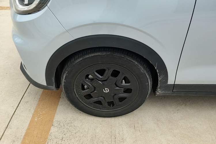 Used Leapmotor T03 2024 310 Comfort Edition Left Front Wheel Hub