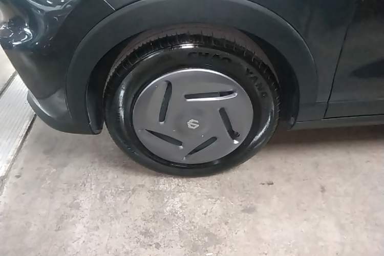 Used Leapmotor T03 2024 200 Lite Edition Left Front Wheel Hub