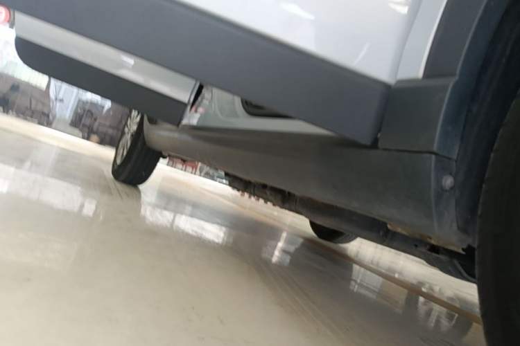 Used Leapmotor T03 2024 200 Lite Edition Right Side Sill