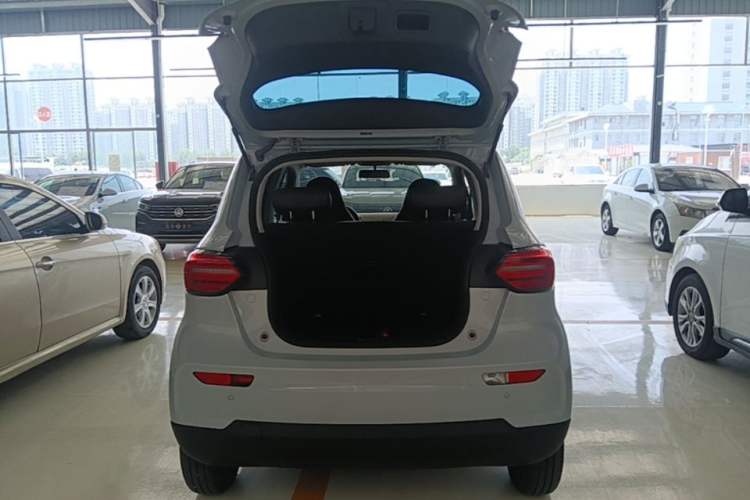 Used Leapmotor T03 2024 200 Lite Edition Trunk