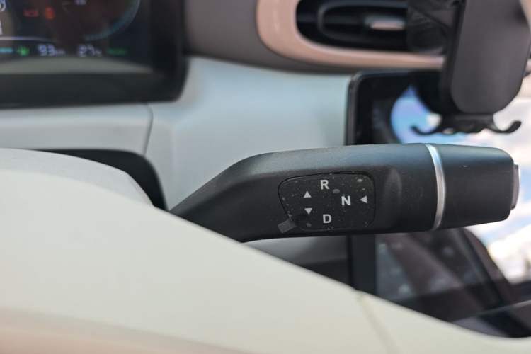 Used Leapmotor T03 2024 310 Comfort Edition Gear Lever