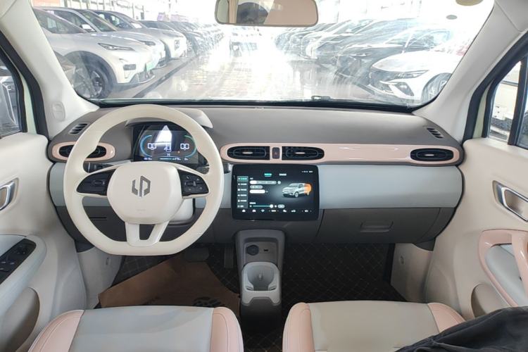 Used Leapmotor T03 2024 403 Comfort Edition Center Console