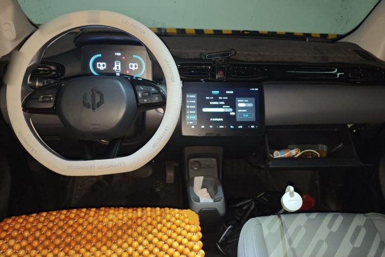 Used Leapmotor T03 2024 403 Comfort Edition Center Console