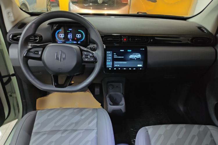 Used Leapmotor T03 2024 403 Comfort Edition Center Console