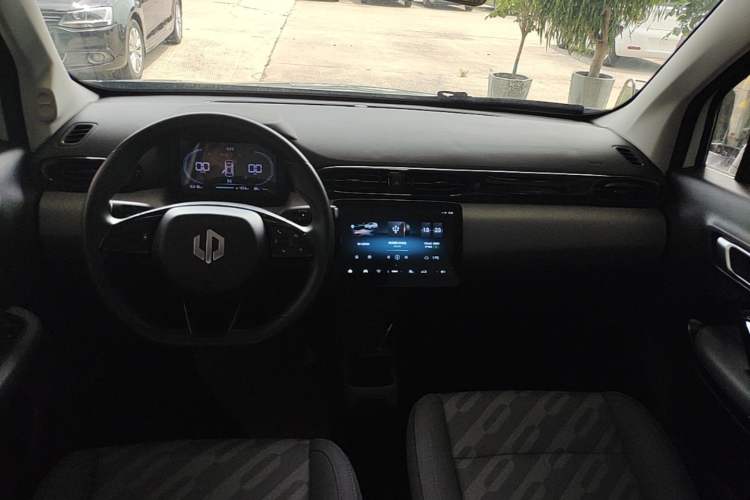 Used Leapmotor T03 2024 403 Comfort Edition Center Console