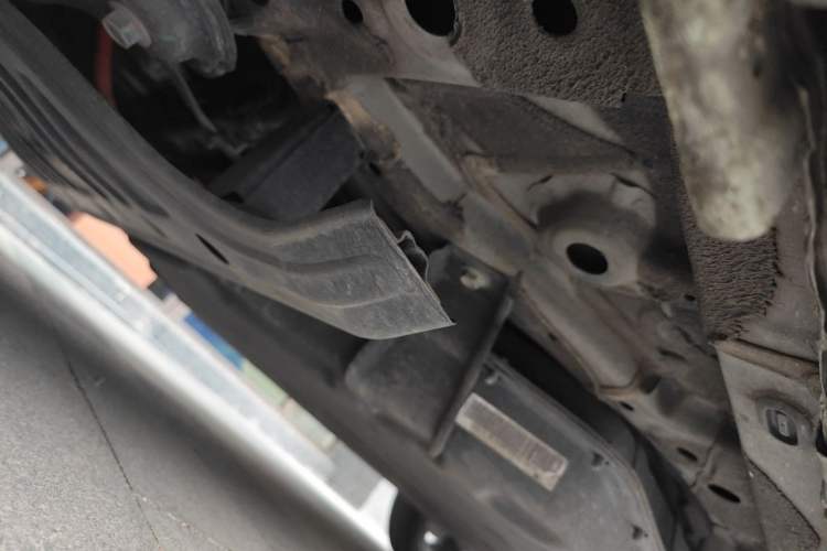 Used Leapmotor T03 2024 310 Comfort Edition Chassis Front Left
