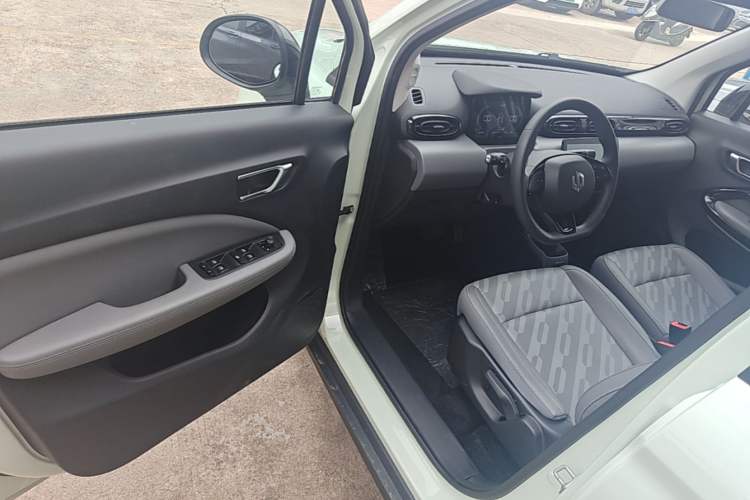 Used Leapmotor T03 2024 403 Comfort Edition Driver Seat