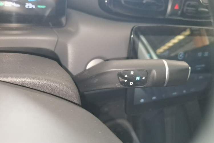 Used Leapmotor T03 2024 310 Comfort Edition Gear Lever