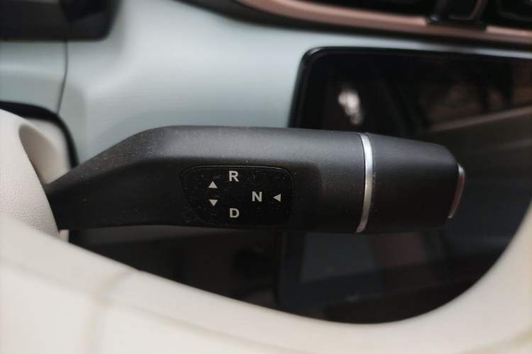 Used Leapmotor T03 2024 310 Comfort Edition Gear Lever