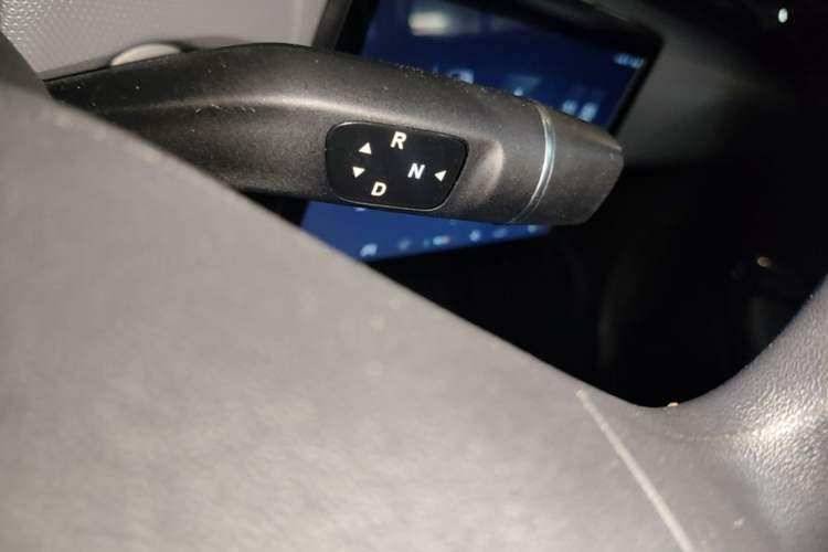 Used Leapmotor T03 2024 403 Comfort Edition Gear Lever