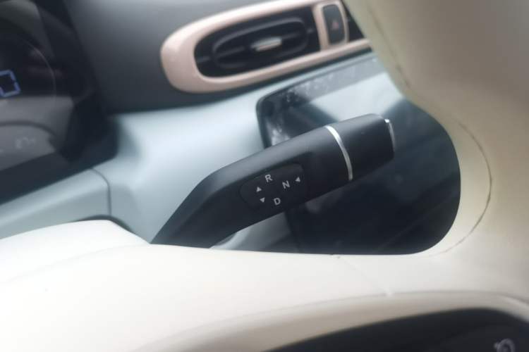 Used Leapmotor T03 2024 403 Comfort Edition Gear Lever