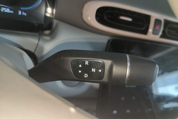 Used Leapmotor T03 2024 310 Comfort Edition Gear Lever