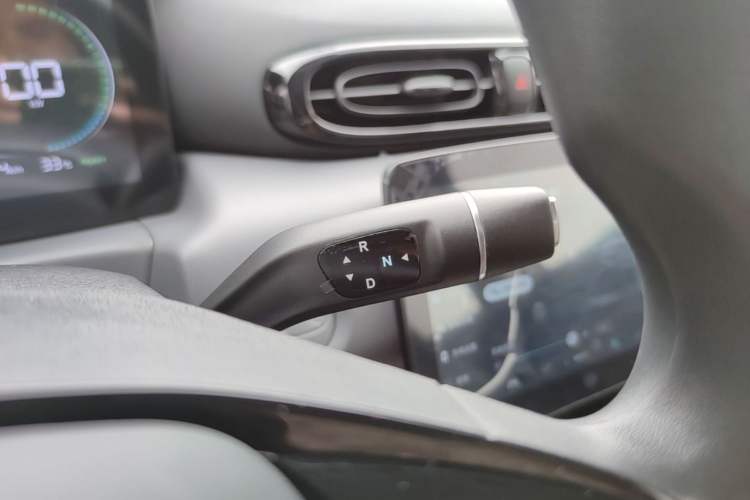 Used Leapmotor T03 2024 403 Comfort Edition Gear Lever