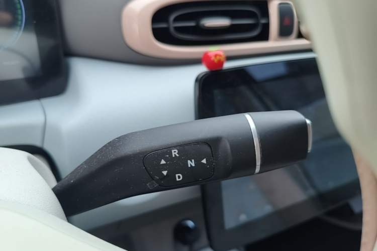 Used Leapmotor T03 2024 310 Comfort Edition Gear Lever