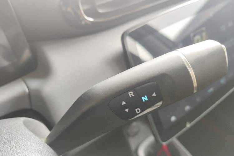 Used Leapmotor T03 2024 403 Comfort Edition Gear Lever